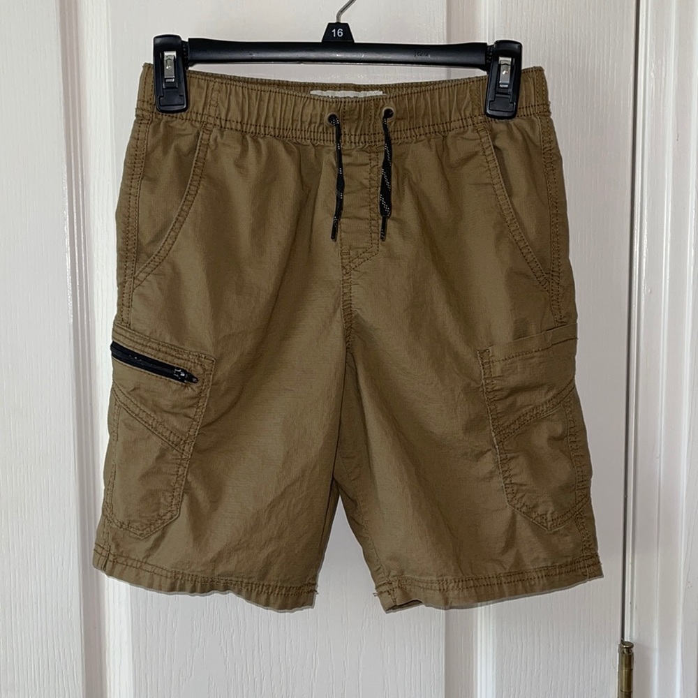 True craft khaki shorts